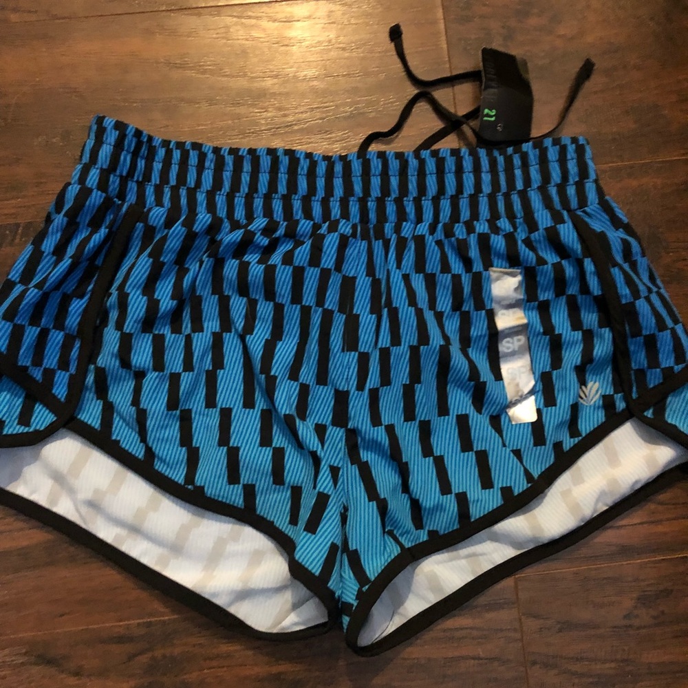 Forever 21 workout shorts/S NWT